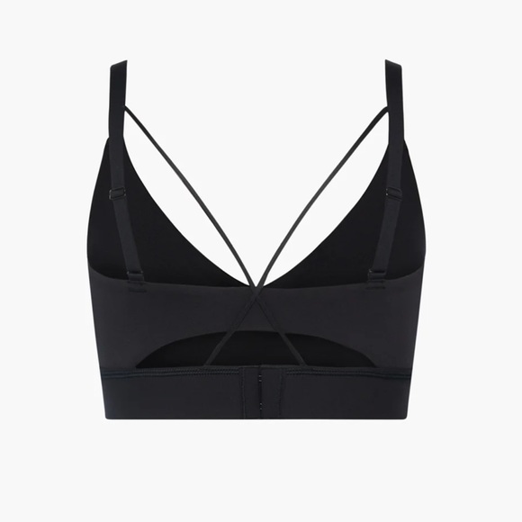 Savage X Fenty Curve Alert Medium-Impact Sports Bra - Picture 6 of 6